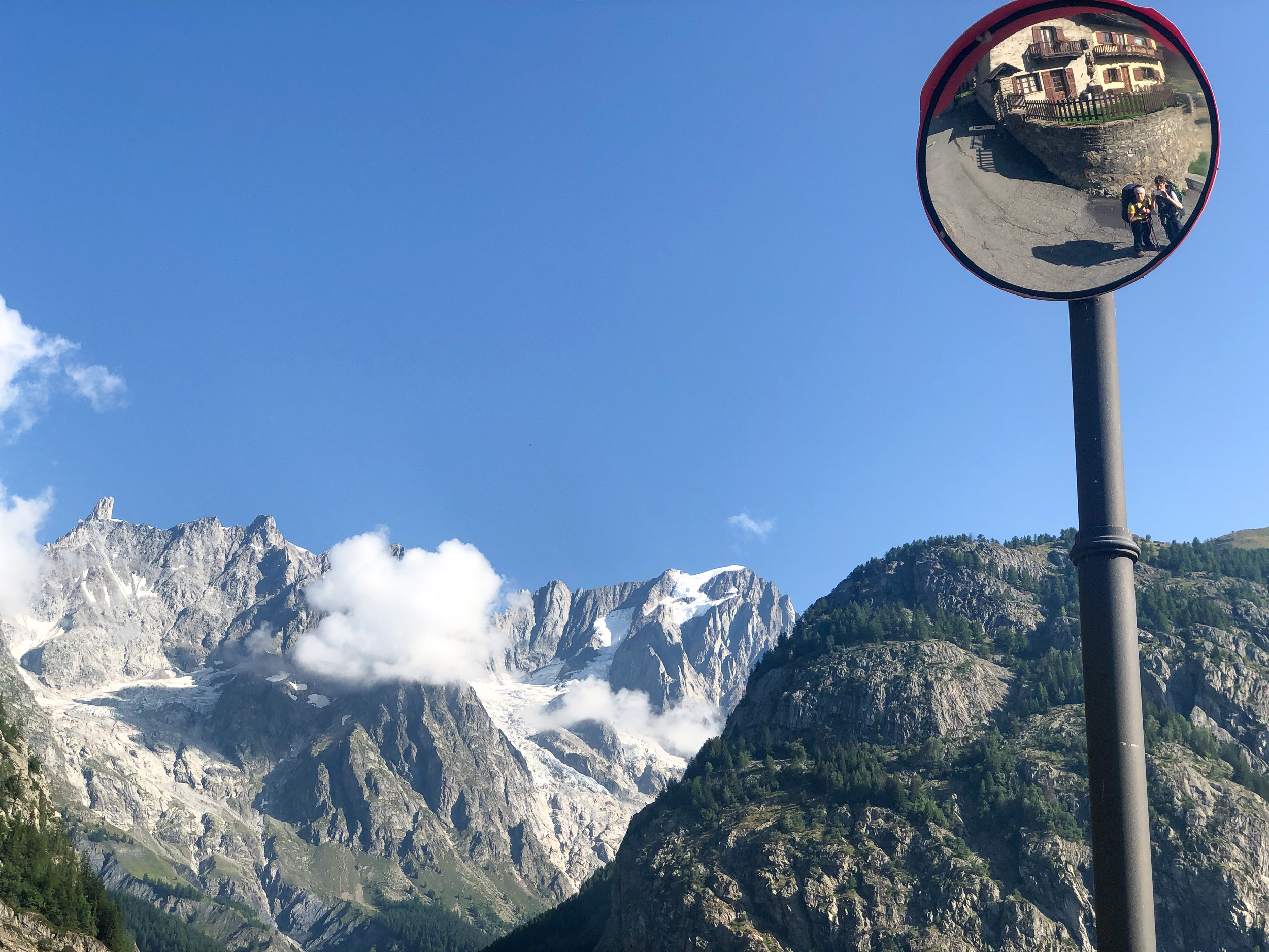 На улицах Dolonne