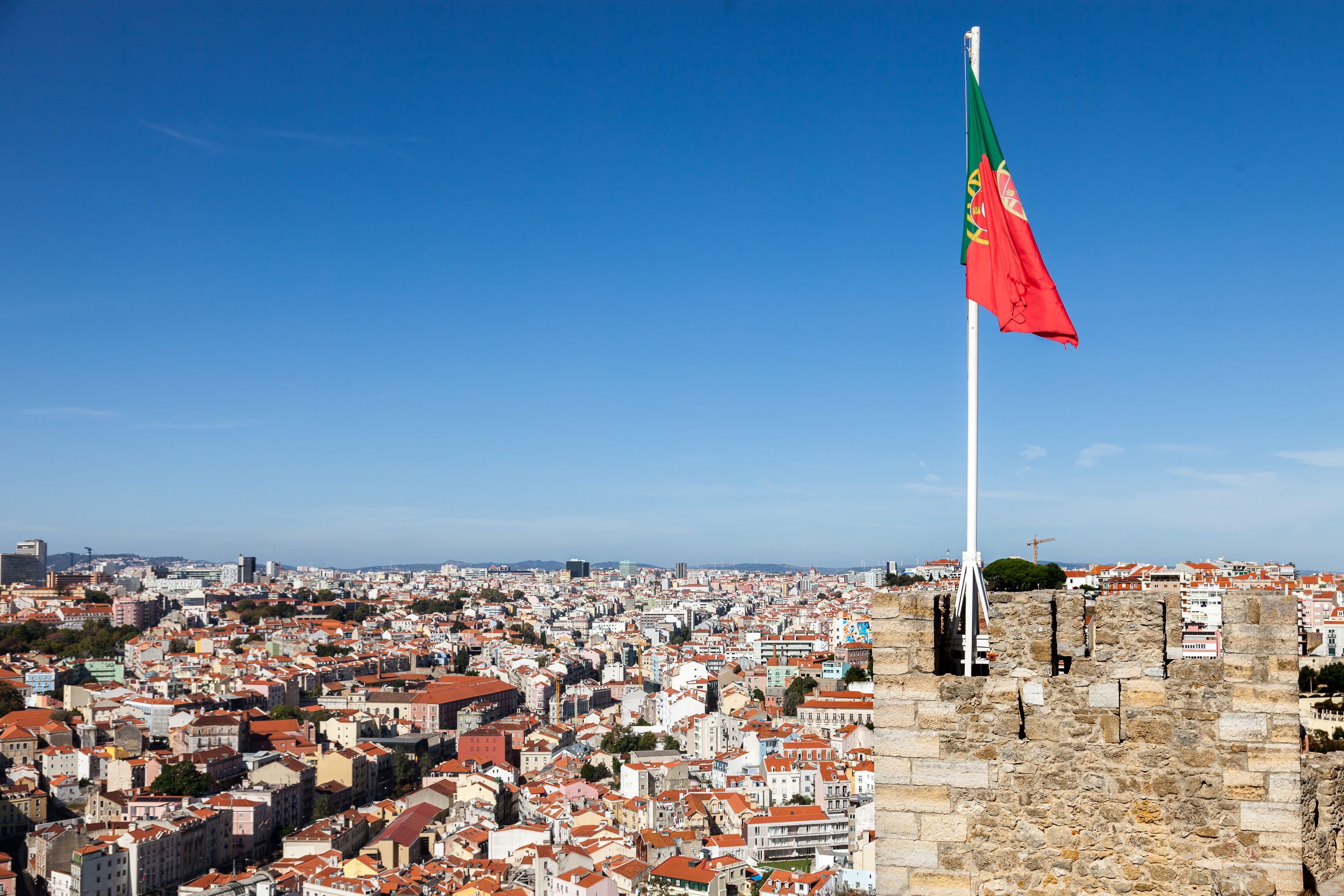 Вид с башни Замка Святого Георгия