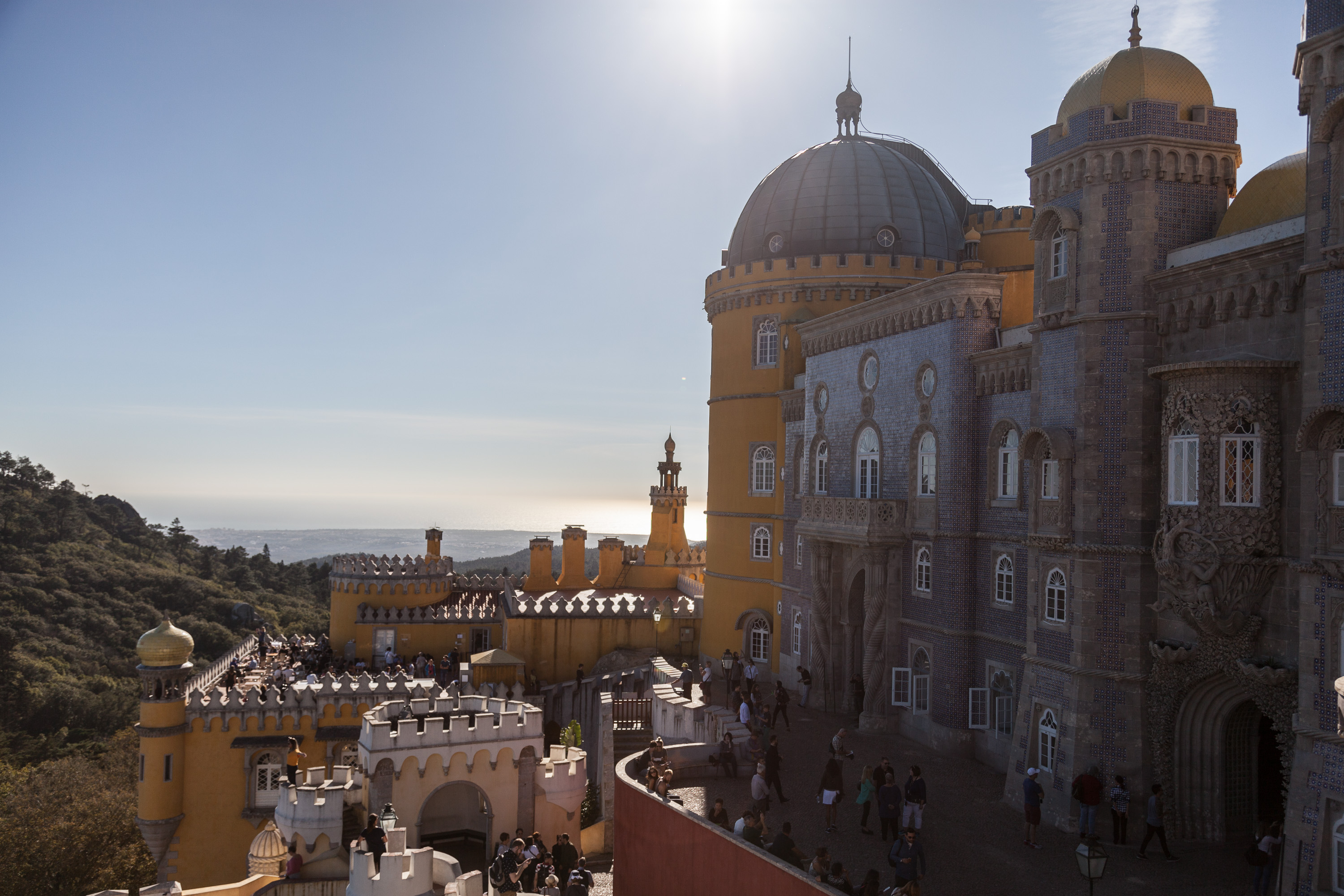 Дворец Пена и Атлантический океан
