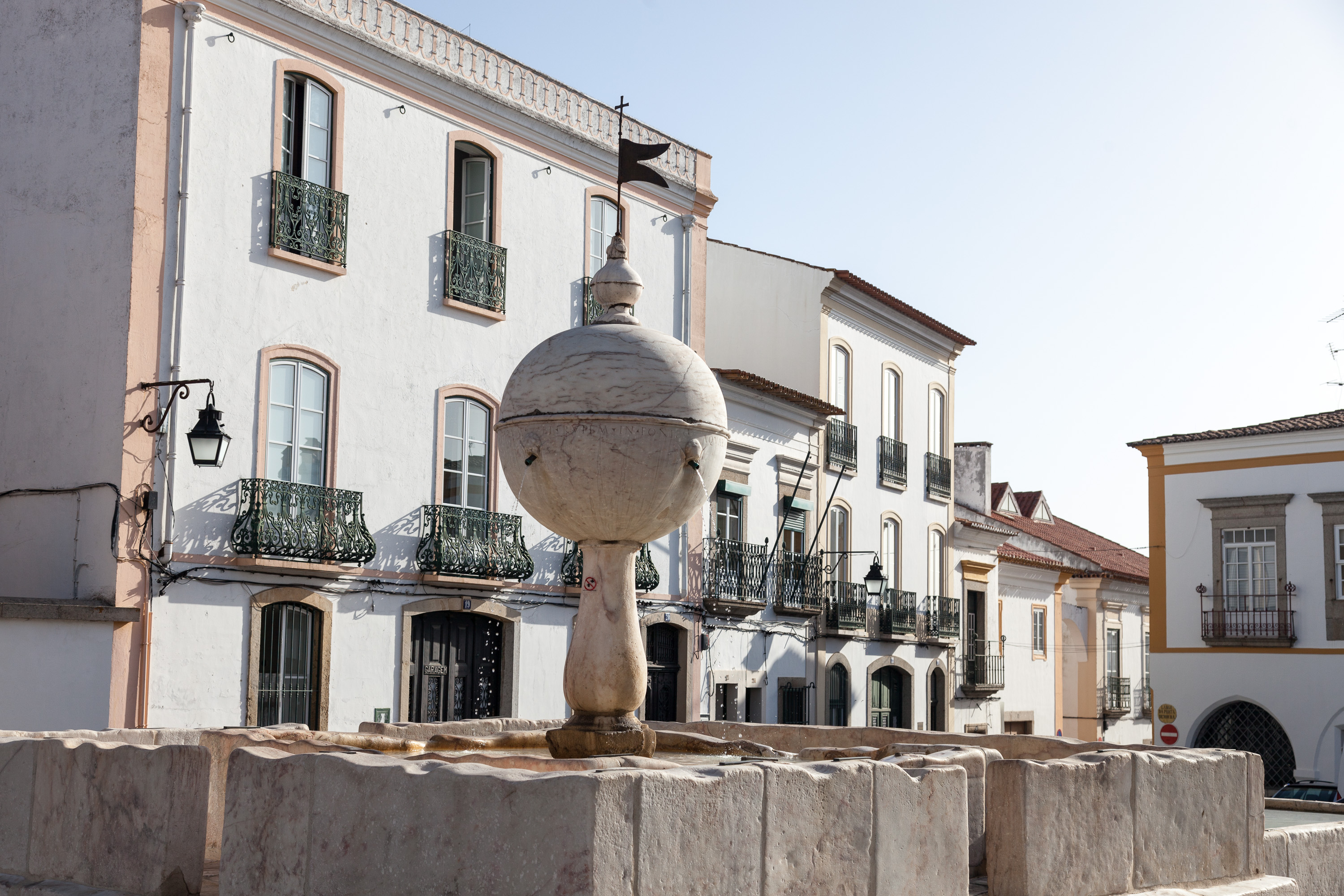 На улочках Эворы