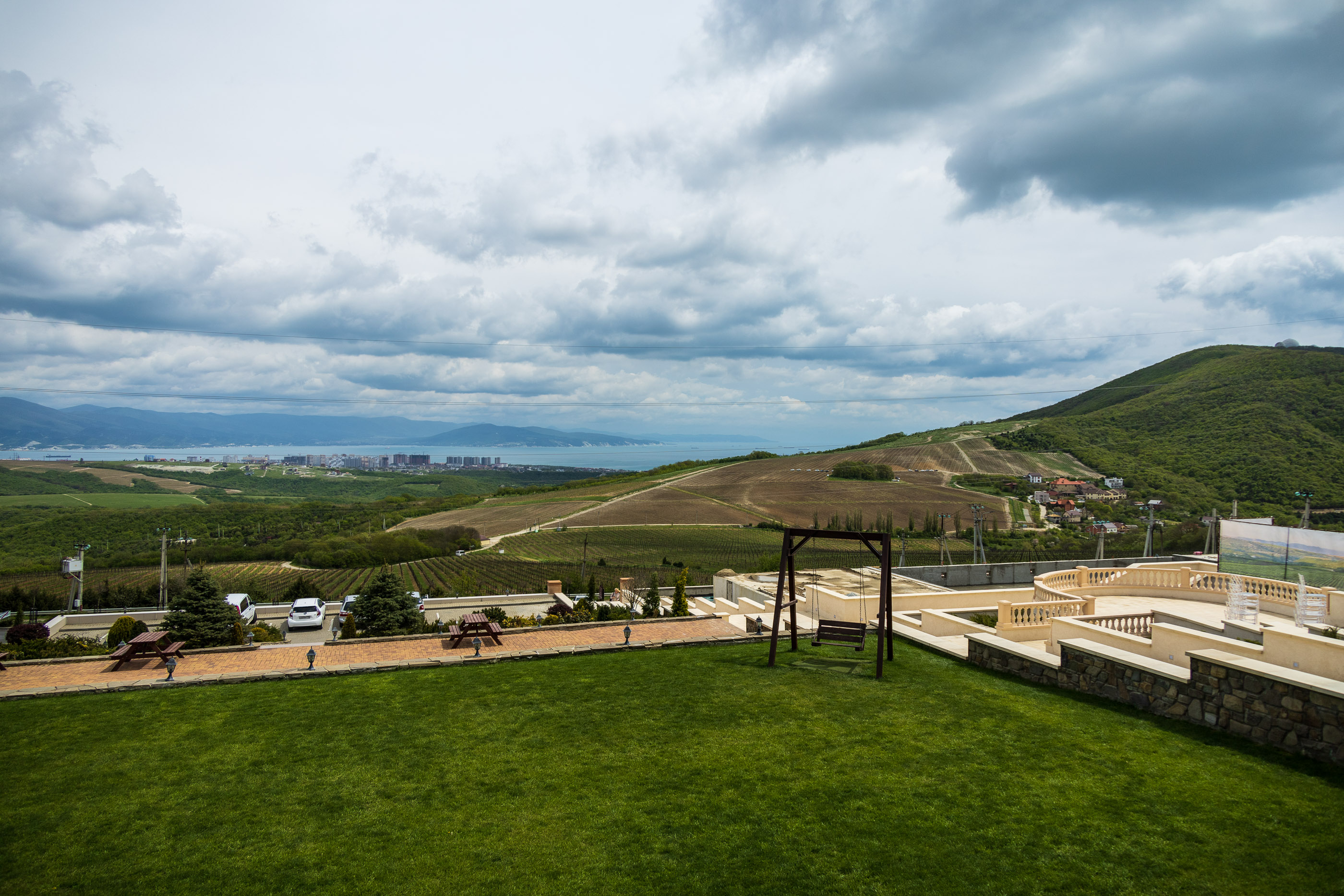 Вид на Новороссийск от Шато-Пино