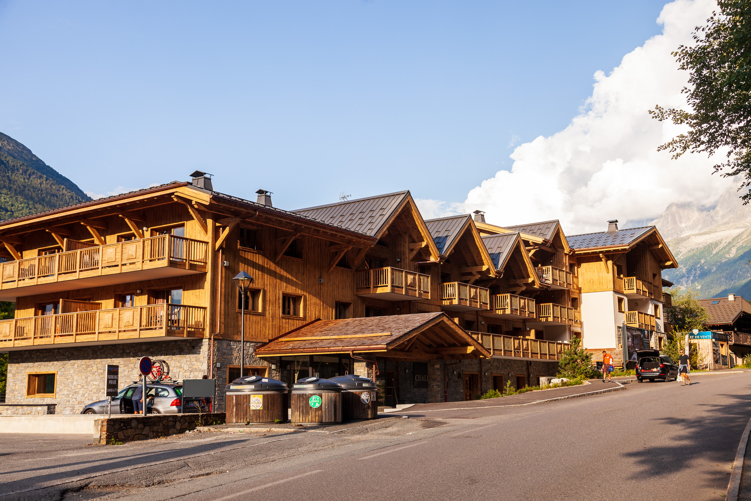 Деревня Лез-Уш