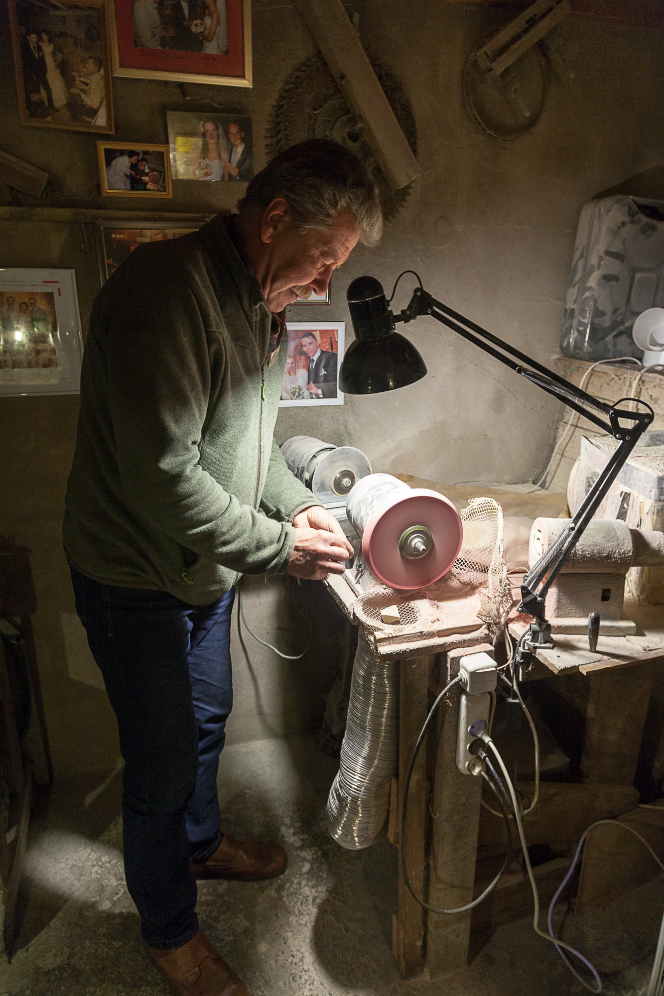 Мастер Харис за работой