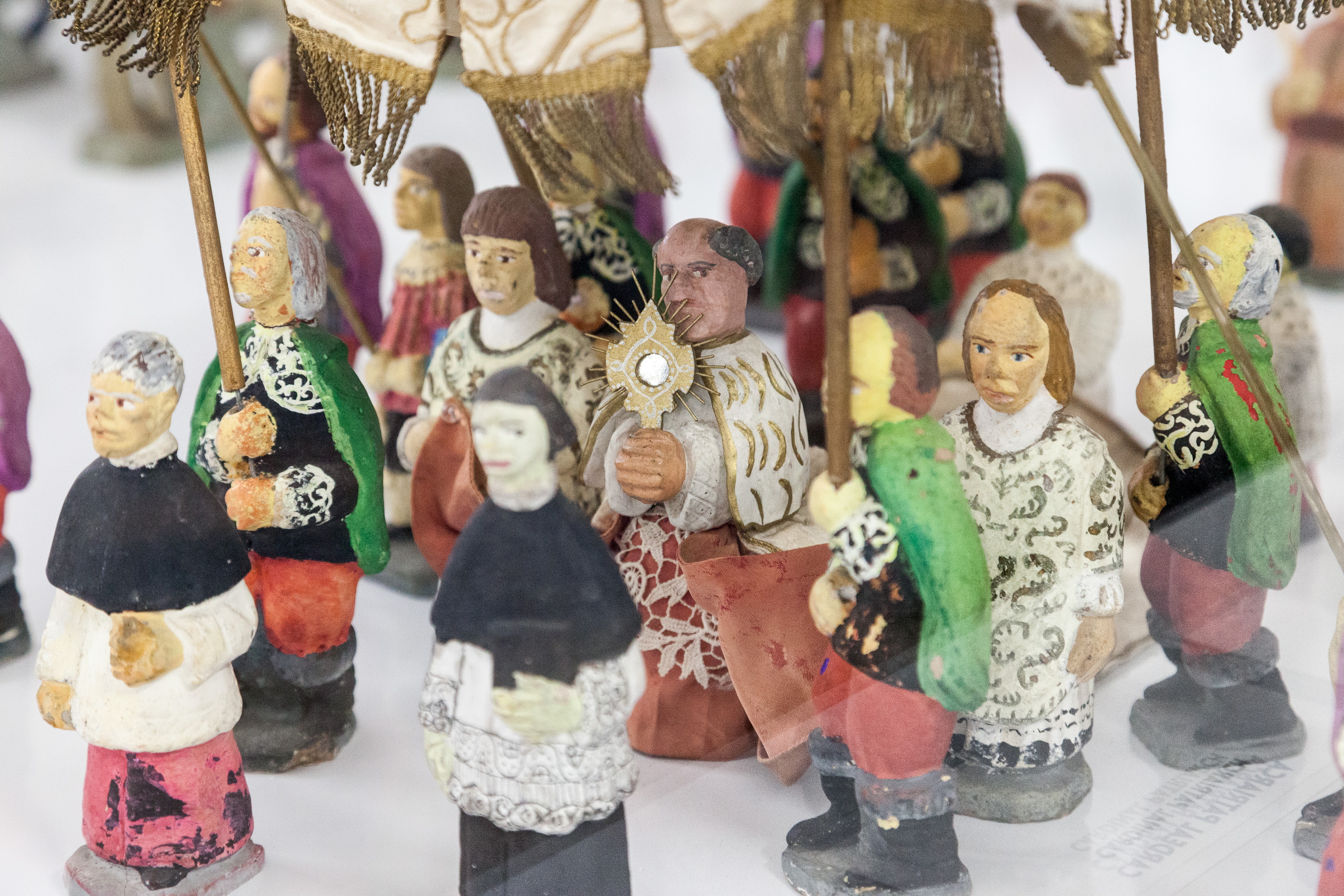 Фигурки крестного хода