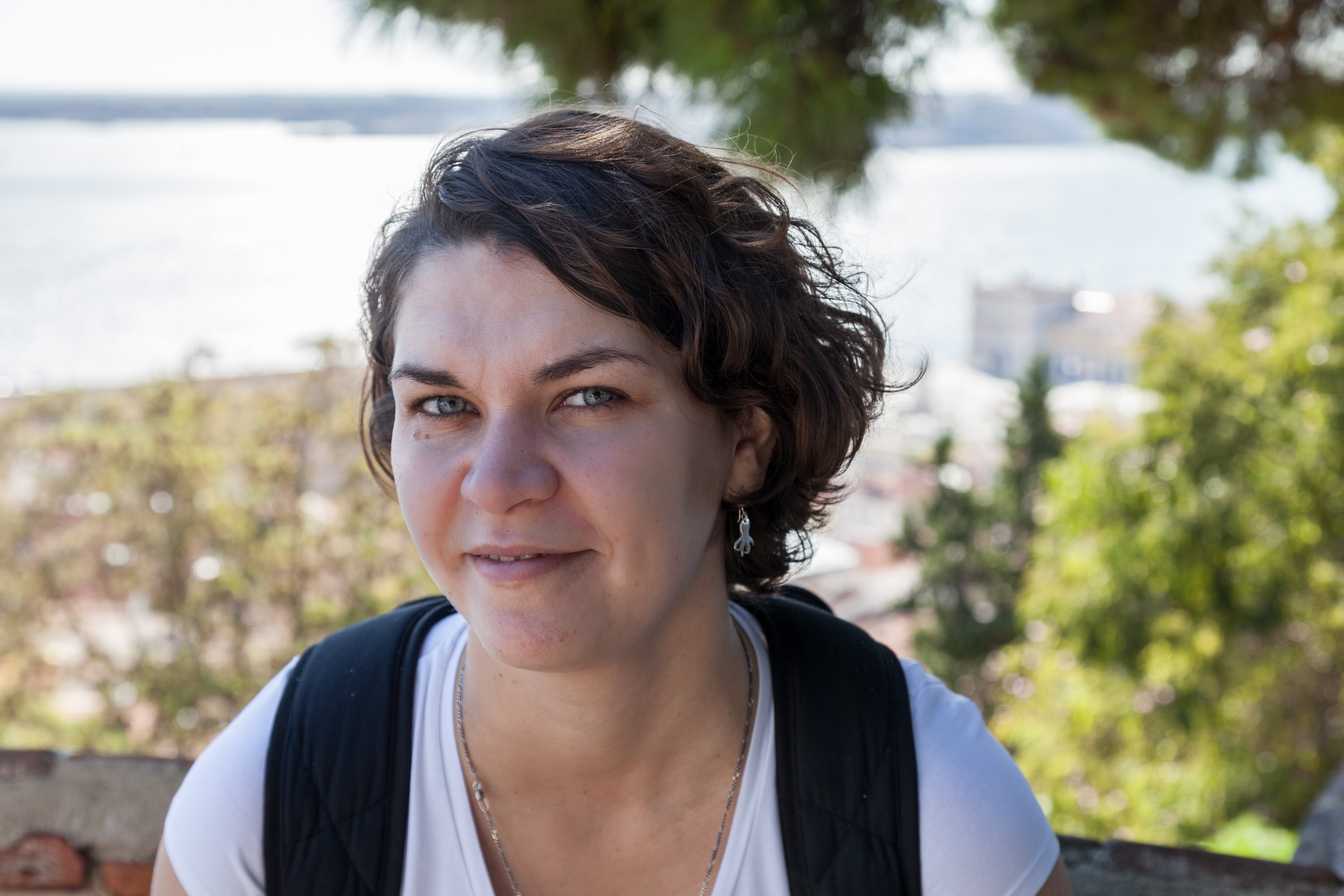 Ю на смотровой площадки замка Святого Георгия