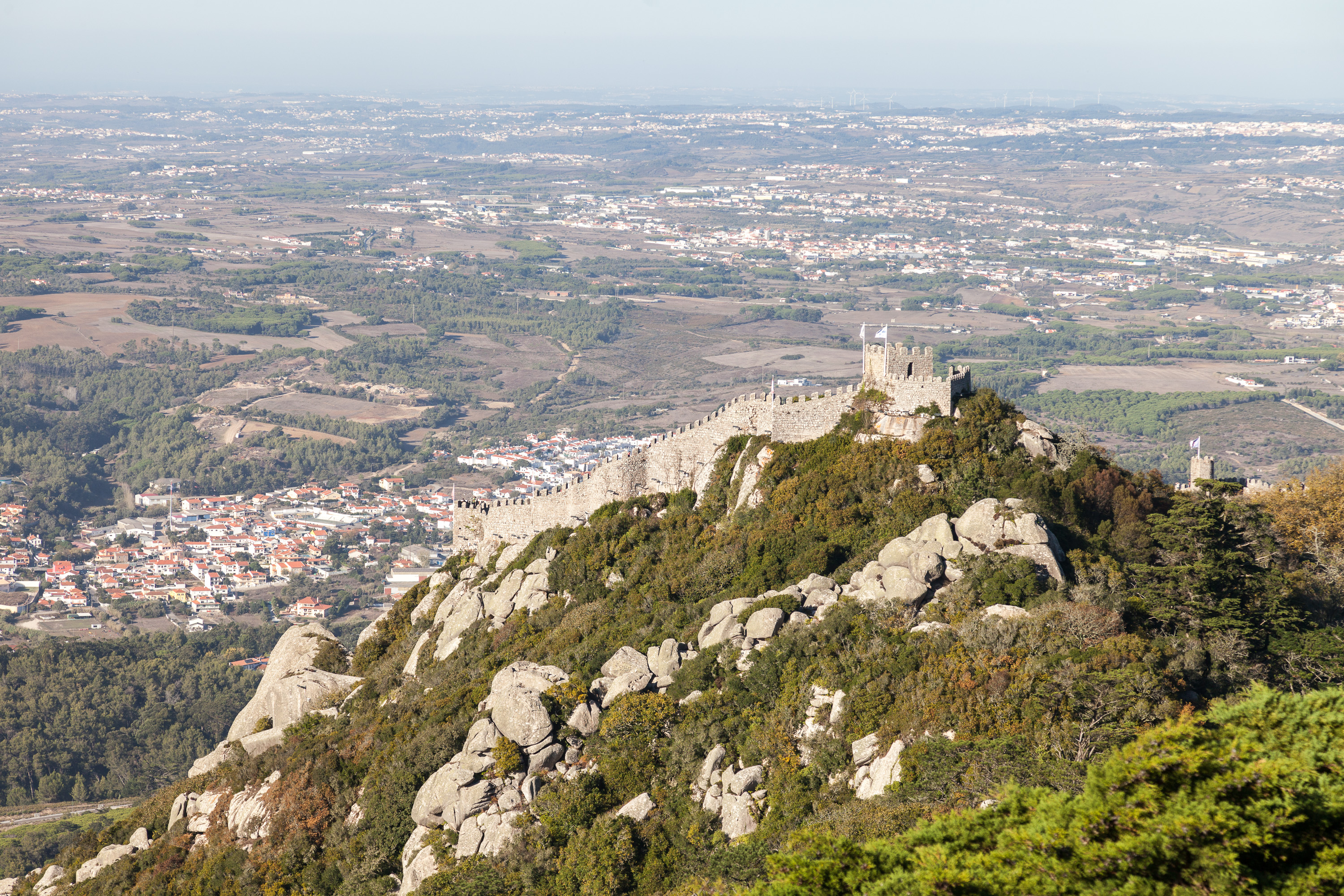 Виды на Замок Мавров