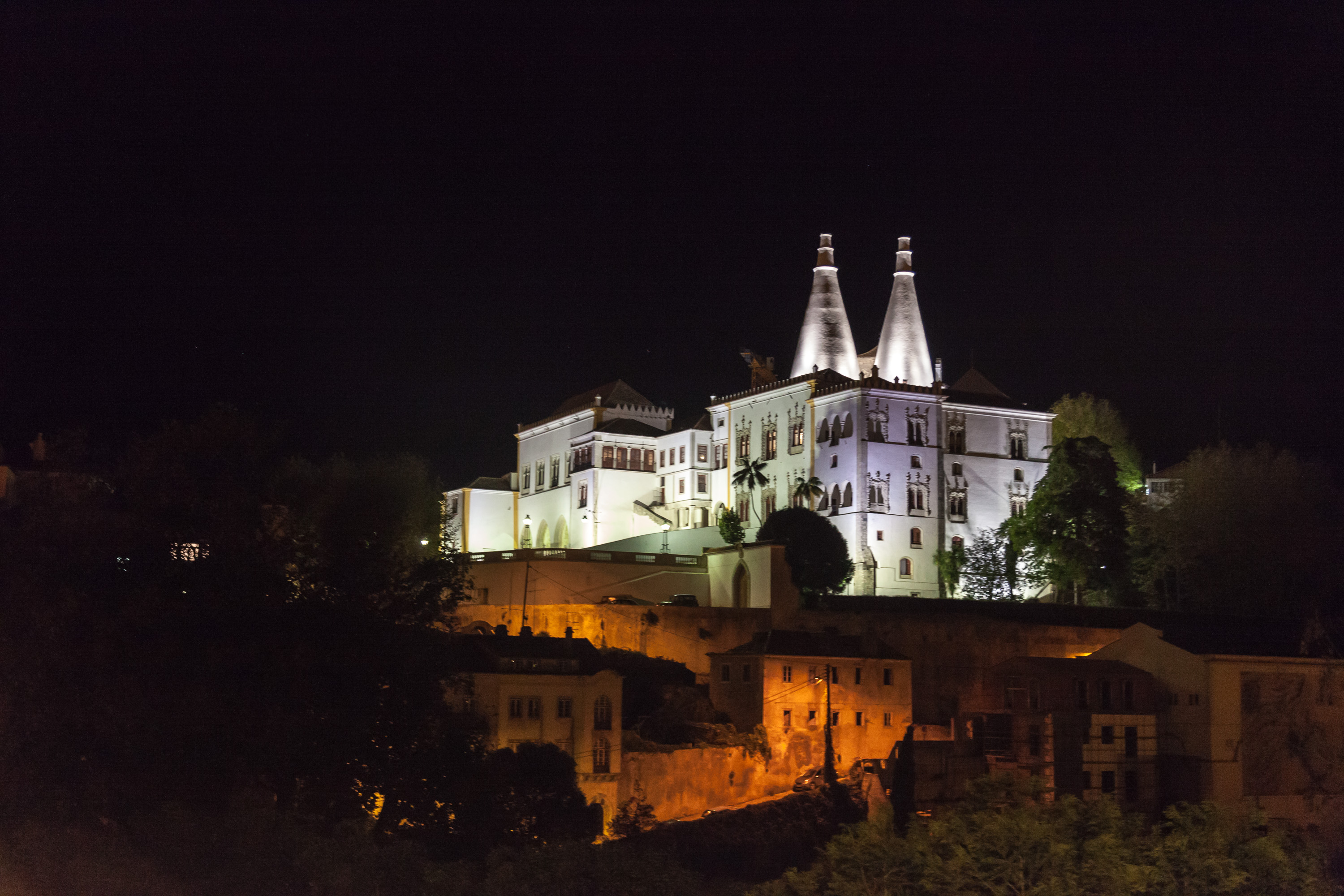 Национальный дворец Синтры ночью