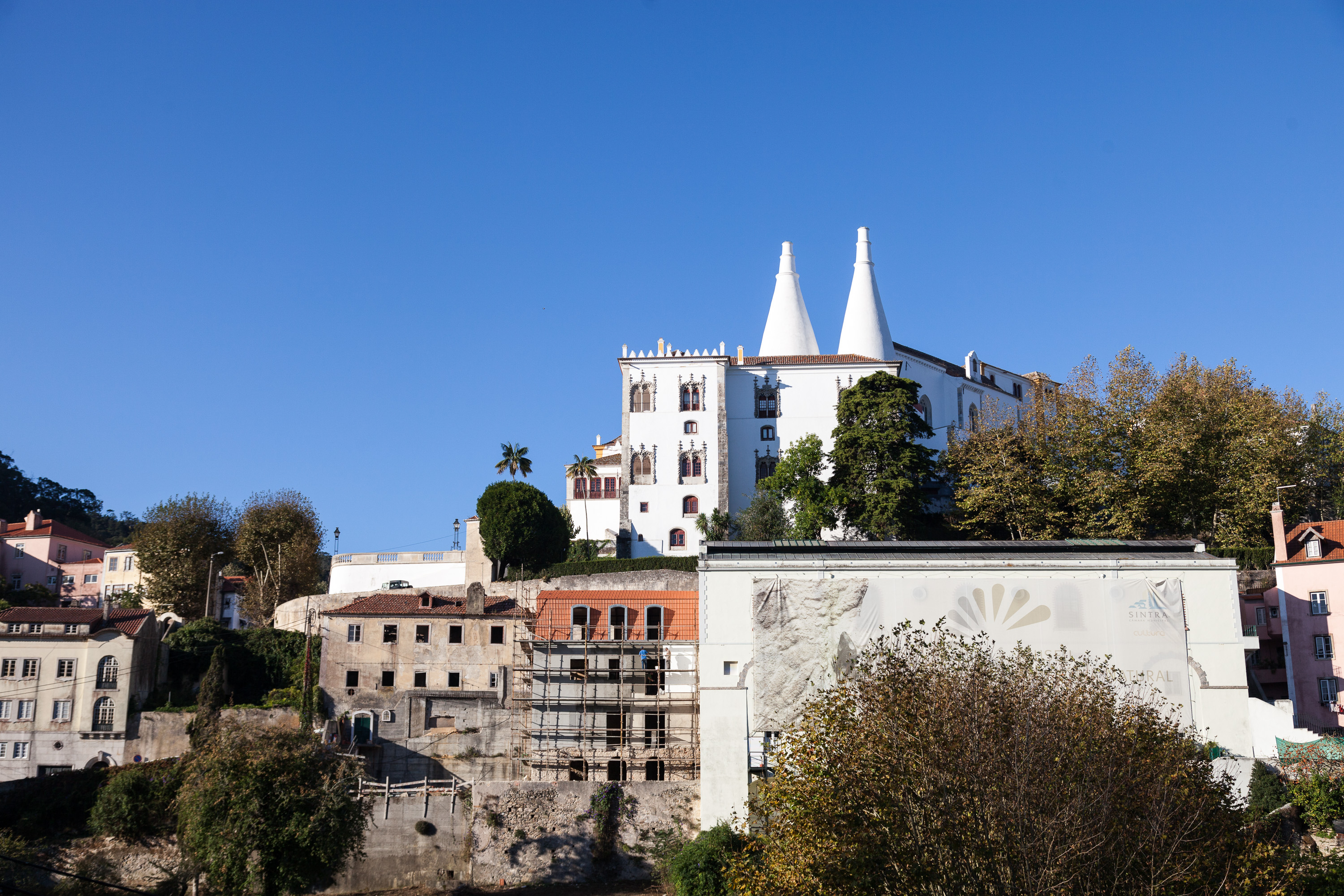 Национальный дворец Синтры утром