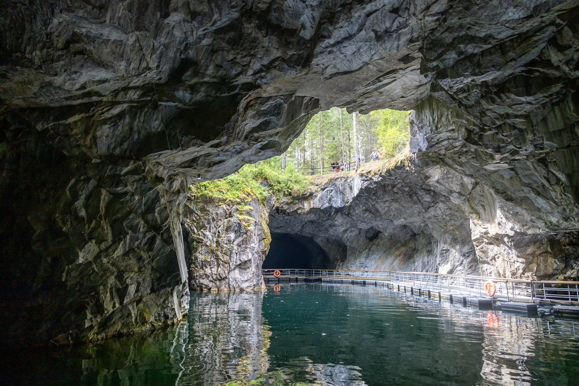 Подземная Рускеала